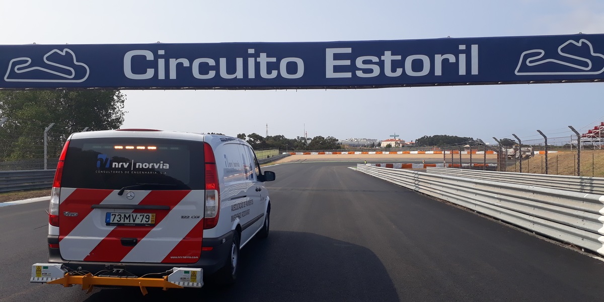 Repavimentação na pista do autódromo do Estoril